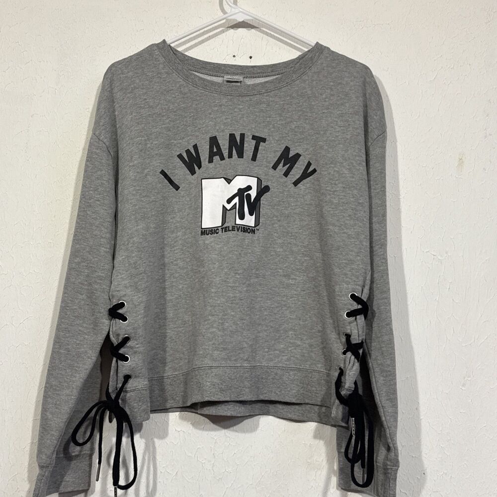 MTV Women’s Gray I Want My MTV Cropped Sweatshirt XL Lace up peek a boo sides